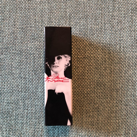 MAC Marilyn Monroe Charmed, I’m Sure Lipstick - Picture 5 of 5